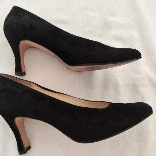 Ladies black heels size 40 Dino Zengini like new