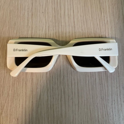 D.Franklin cream sunglasses like new with cases and accessories