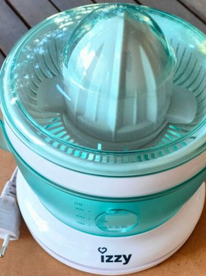 Izzy Citrus Press electric juicer like new
