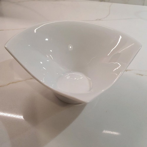 Salad/Sauce Plate angular unused