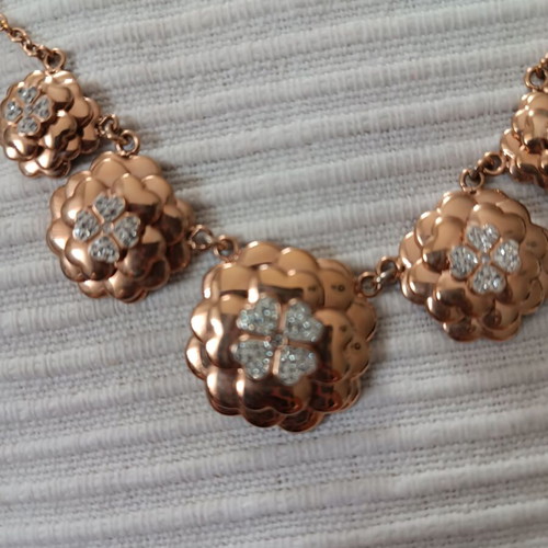 Folli Follie necklace new