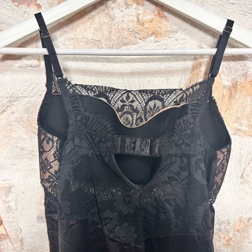 Intimissimi Black Lace Bodice Satin Slip -  5,00 - Vendora.cy