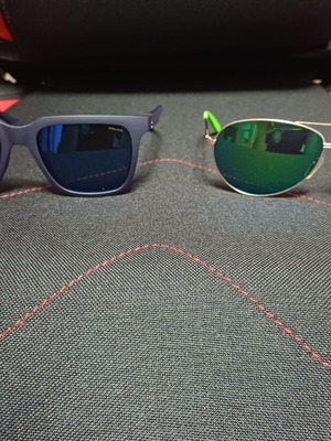 Carrera & Police sunglasses used, blue and green, pack