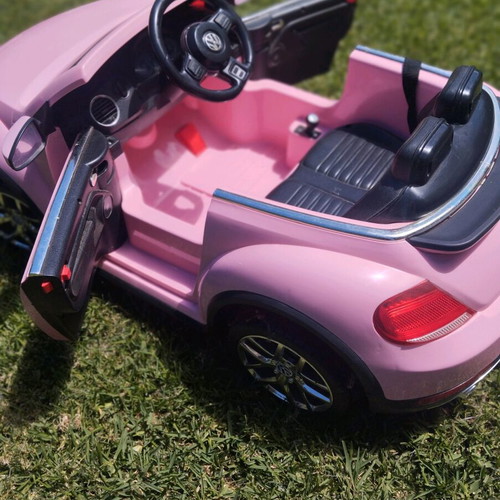 Children's electric Volkswagen Dune car pink used