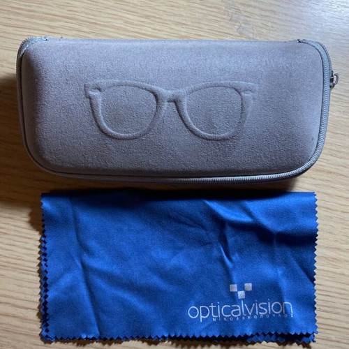 Glasses case gray like new with cleaning cloth