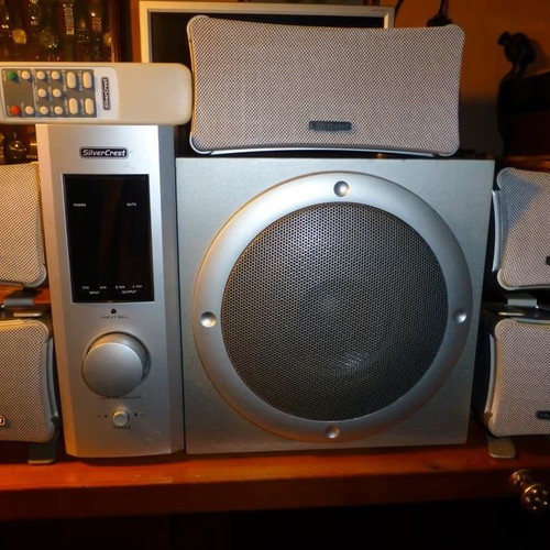 SilverCrest Surround 5.1 speaker system like new with remote