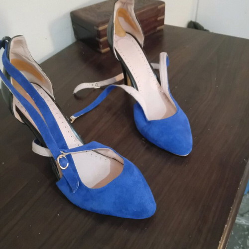 Sout high heel shoe size 38 like new, black and blue