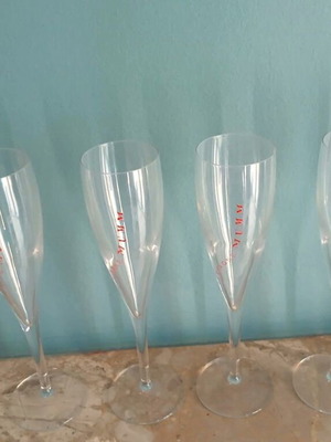 MUMM Collectible Champagne Glasses Set of 6 New