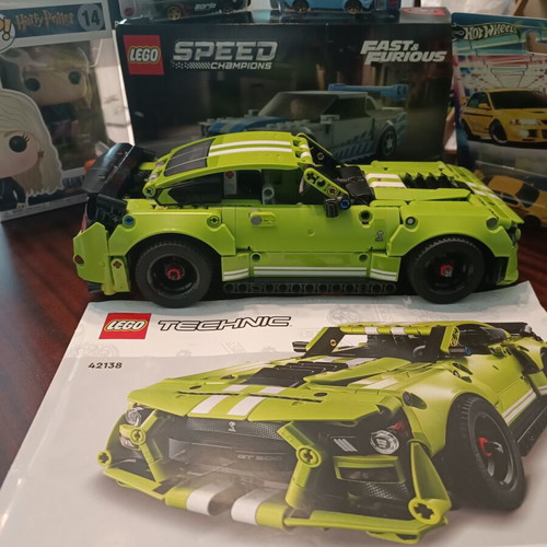 Lego Technic 42138 Ford Mustang Shelby Cobra GT500 like new with pullback