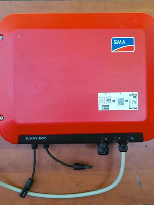 Ηλιακά πάνελ και inverter SMA 1500W σαν καινούργια με παρελκόμενα