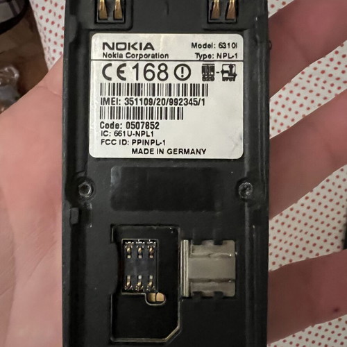 Nokia 6310i used with charger, gold color