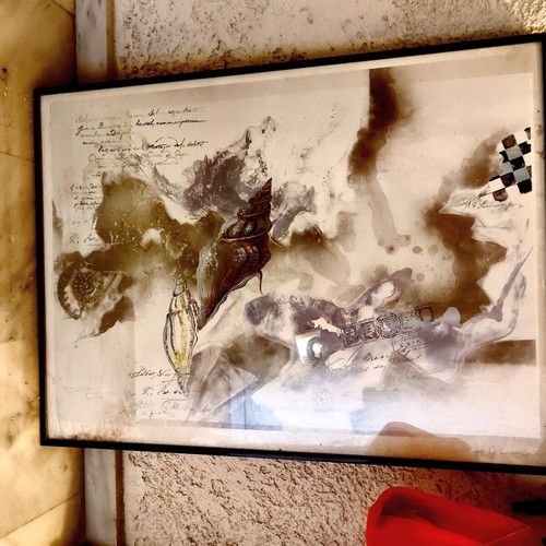 Painting with golden details and shells 80×60 like new