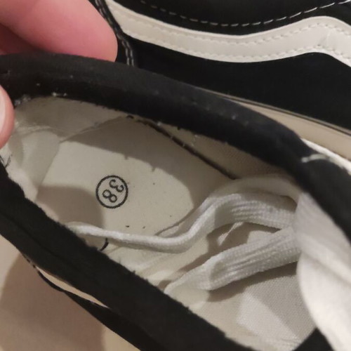 Vans sneakers size 38 like new, black and white