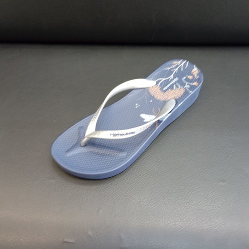 Platform flip-flops with silver straps