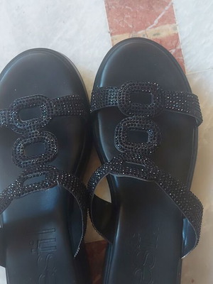 Estil platform shoes black with rhinestones new, size 39