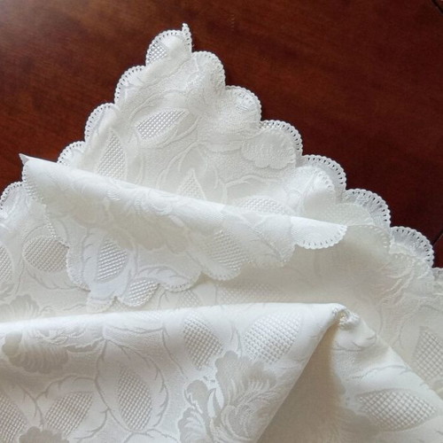 Tablecloth 140x184 cm with embossed floral design like new