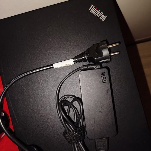 Lenovo Thinkpad business laptop with SIM card, refurbished, 500GB SSD, Windows 11