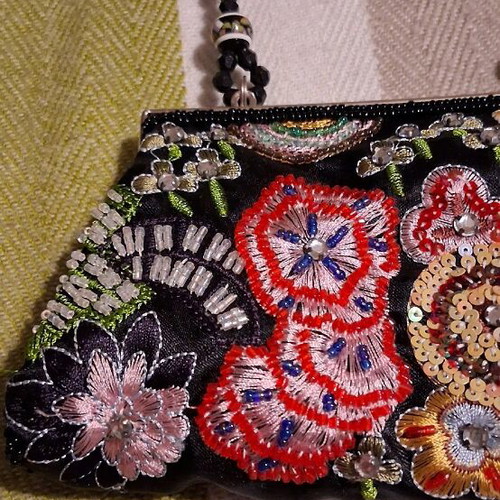Vintage women's bag like new, multicolored with embroidered flowers