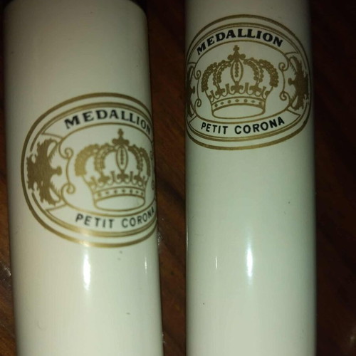 Vintage Medallion Petit Corona set used with cases and original box