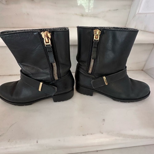 Zara black low leather ankle boots used, size 37