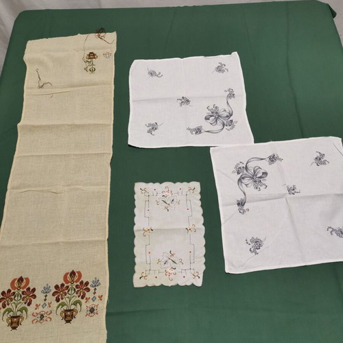 Decorative table linens used, pack of 4, handmade 1950s