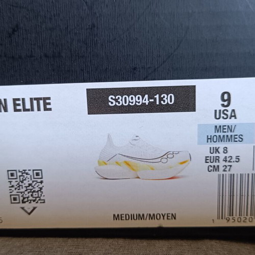 Saucony Endorphin Elite 2 carbon racing shoes, white