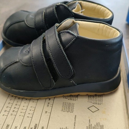 Tricoteen children's shoes like new, size 21, blue black