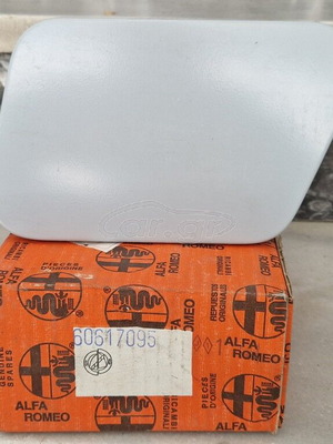 Alfa Romeo 155 fuel tank door new