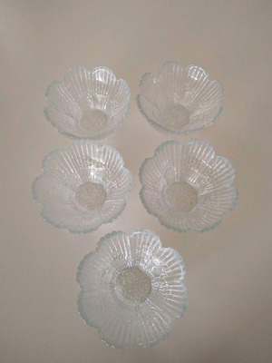 Set of bowls
