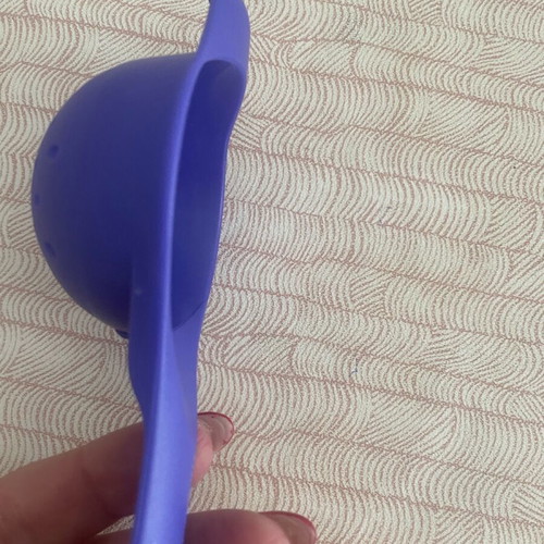Tupperware small baking sieve purple/blue, new
