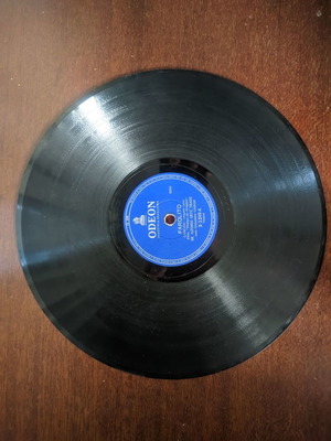 78 rpm record used from 1939, Latin soundtrack
