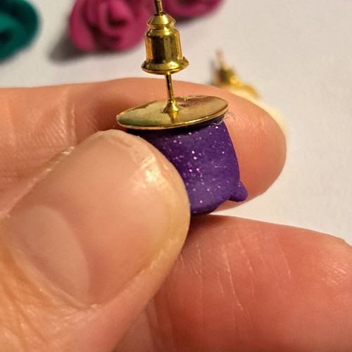 Handmade rose design earring pairs like new, set of 6