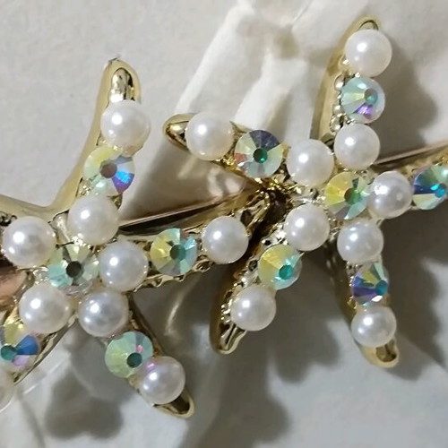 Hair clip like new, gold with pearls and stones
