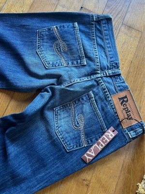 Replay Y2K bootcut τζιν καινούριο με τα καρτελάκια, λεπτομέρεια στρας, μπλε