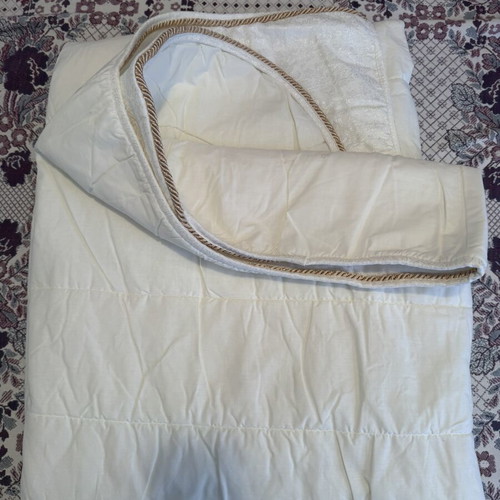 Comforter Set Louvre double new in packaging white ecru with gold designs