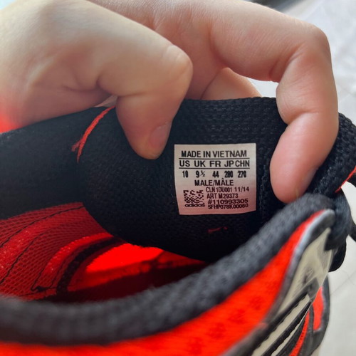 Adidas athletic shoes size 44, black and red