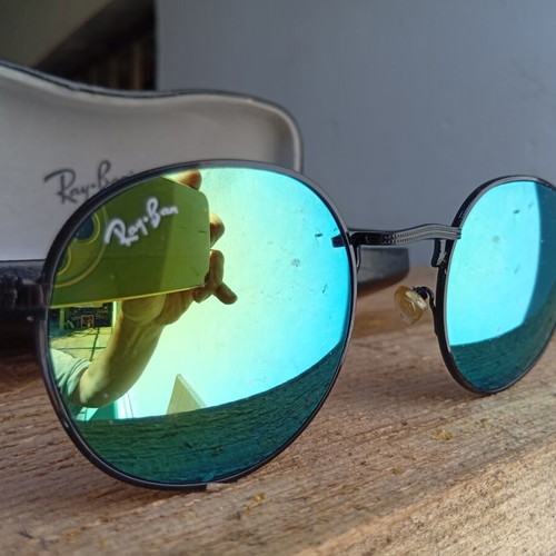 Ray-Ban sunglasses used, mirrored, black with hard case