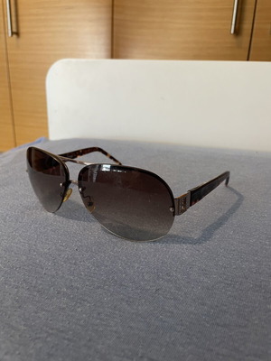 Women's sunglasses used, lenses need replacement, brown