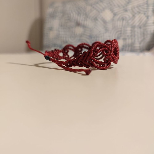 Macrame bracelet with heart shapes, new, dark red