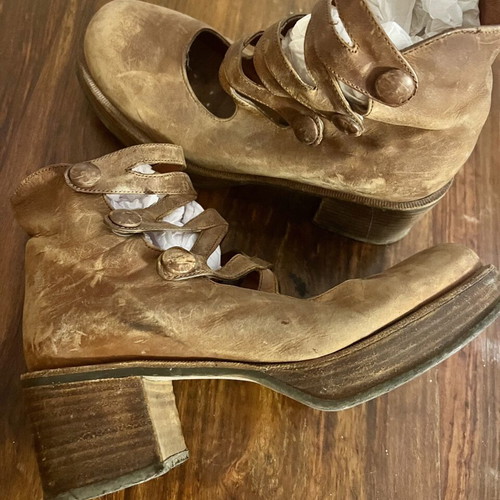 Leather Spanish shoes used, size 37