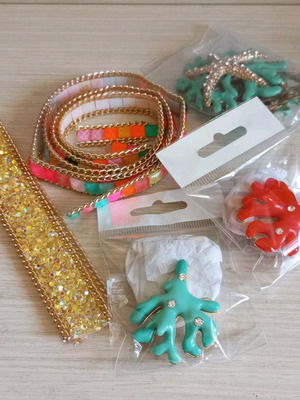 Shoe Decoration Materials Pack new with chains and acrylic coral
