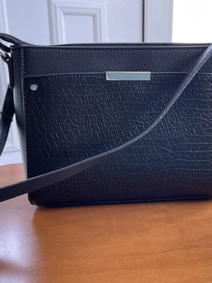 Jenny Fairy crossbody bag like new, black