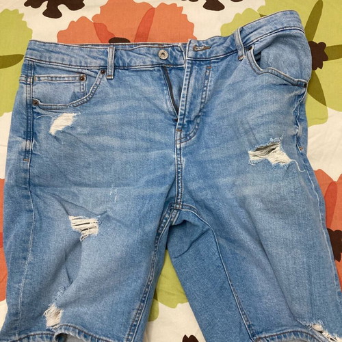Pull & Bear men's modern shorts used, size L