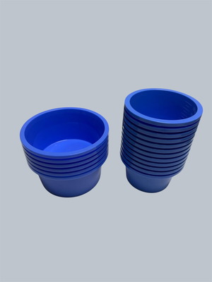 Plastic bowls, blue, two sizes, graduated capacity