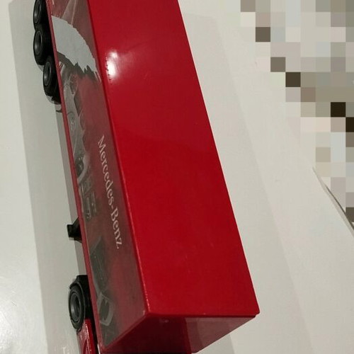 Mercedes toy truck with detachable trailer like new