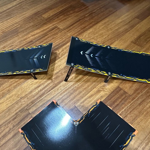 Anki Overdrive racetrack like new with crossover and jump