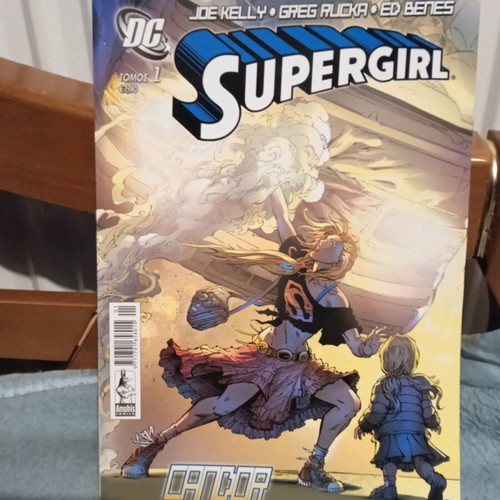 Supergirl Volume 1 like new
