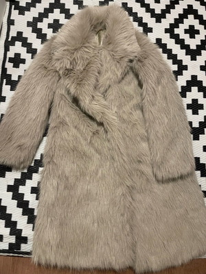 Synthetic fur new oversized gray beige, size S