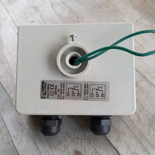 Double immersion thermostat new with gift 1/2" valve