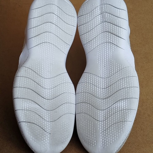 Nike Flex Experience Run 10 women's athletic shoes, size 39, white beige